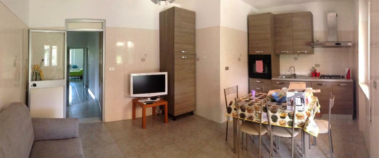 Casa Sul Monte D'Oro Appartement Scauri  Buitenkant foto