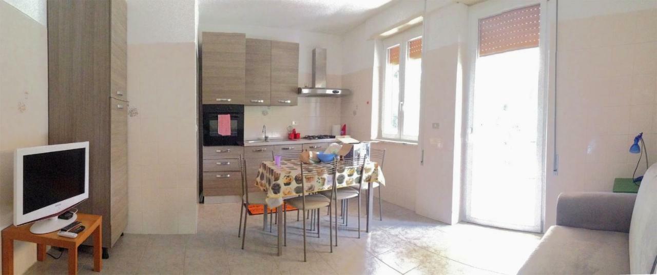 Casa Sul Monte D'Oro Appartement Scauri  Buitenkant foto